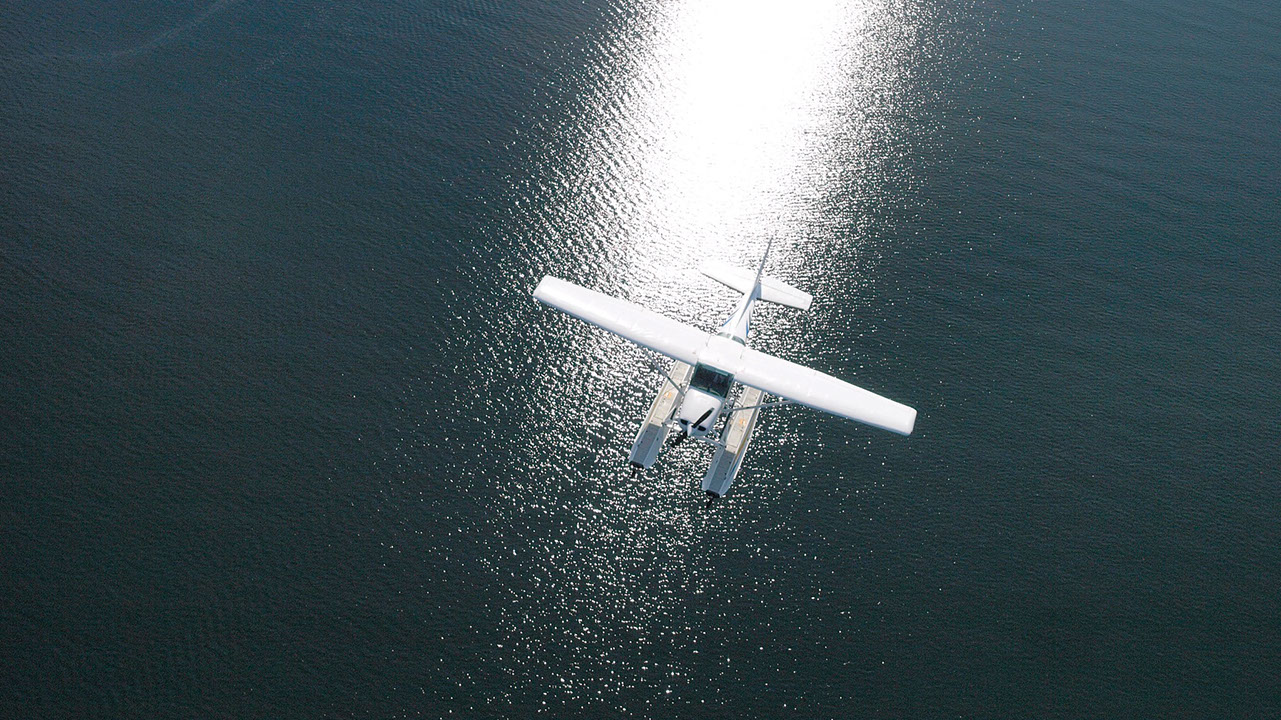 Das Wasserflugzeug während eines Rundfluges über den Ochseninseln in der Flensburger Förde.