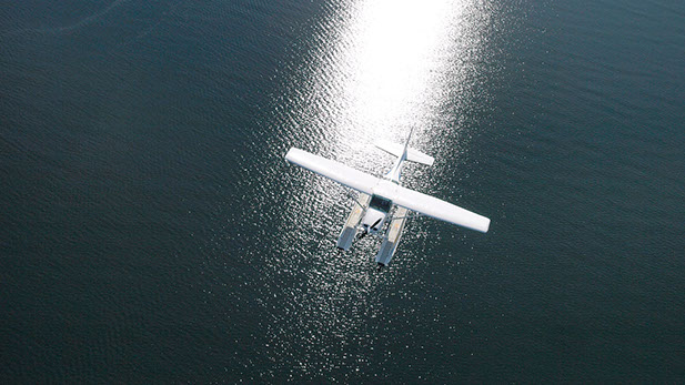 Das Wasserflugzeug während eines Rundfluges über den Ochseninseln in der Flensburger Förde.
